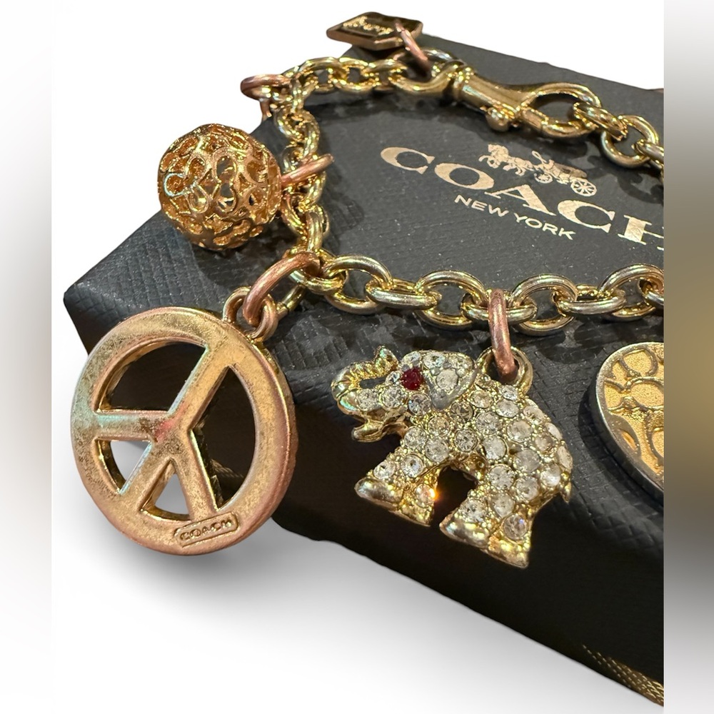Coach “Piece & Love” Vintage Y2K Gold tone Charm Bracelet with original box - Picture 4 of 12